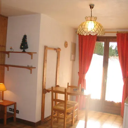 La Licorne Au Pied Des Pistes شاليه نوتر دام دو بيلكومبيه